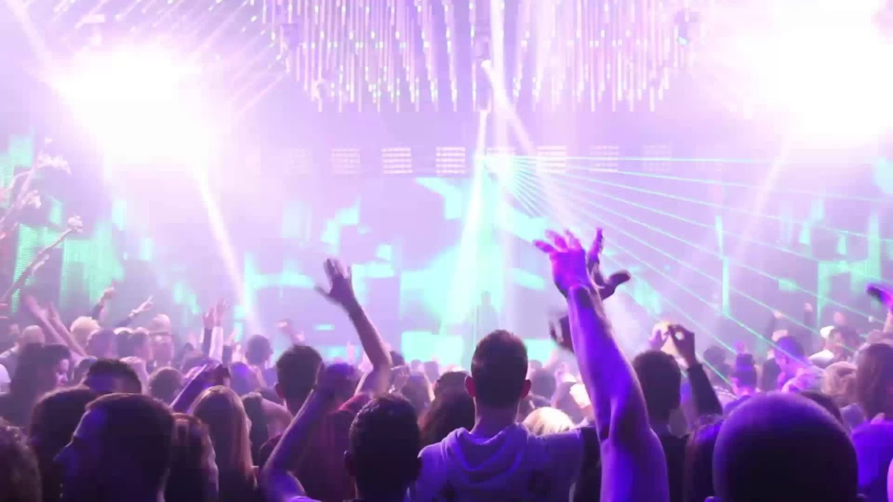 Ummet Ozcan at Matrix ShowClub / Tirane