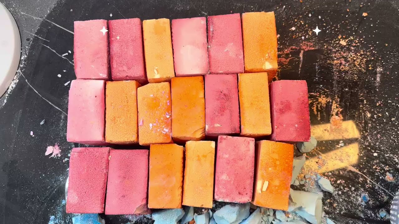 AGI Dyed Crush toped with cornstach powder  Satisfying