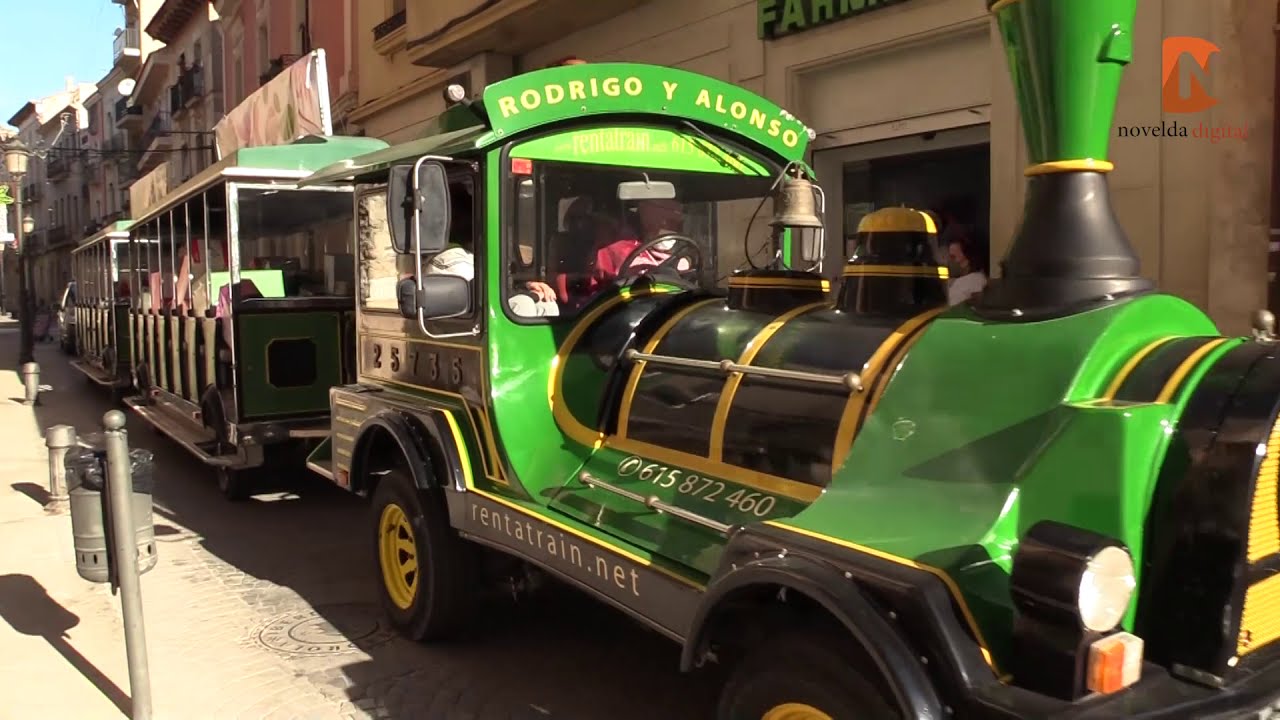 Papá Noel visita Novelda en tren turístico Novelda Digital 2020