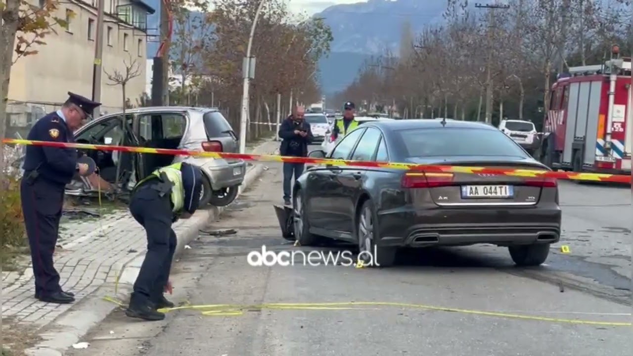 Aksident n&euml; Kam&euml;z/ P&euml;rplasen dy makina, kat&euml;r t&euml; plagosur