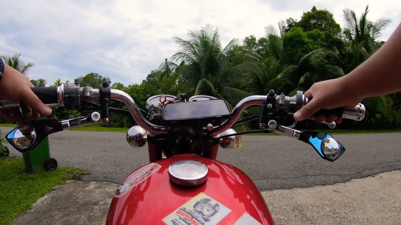 1978 Yamaha RD200.