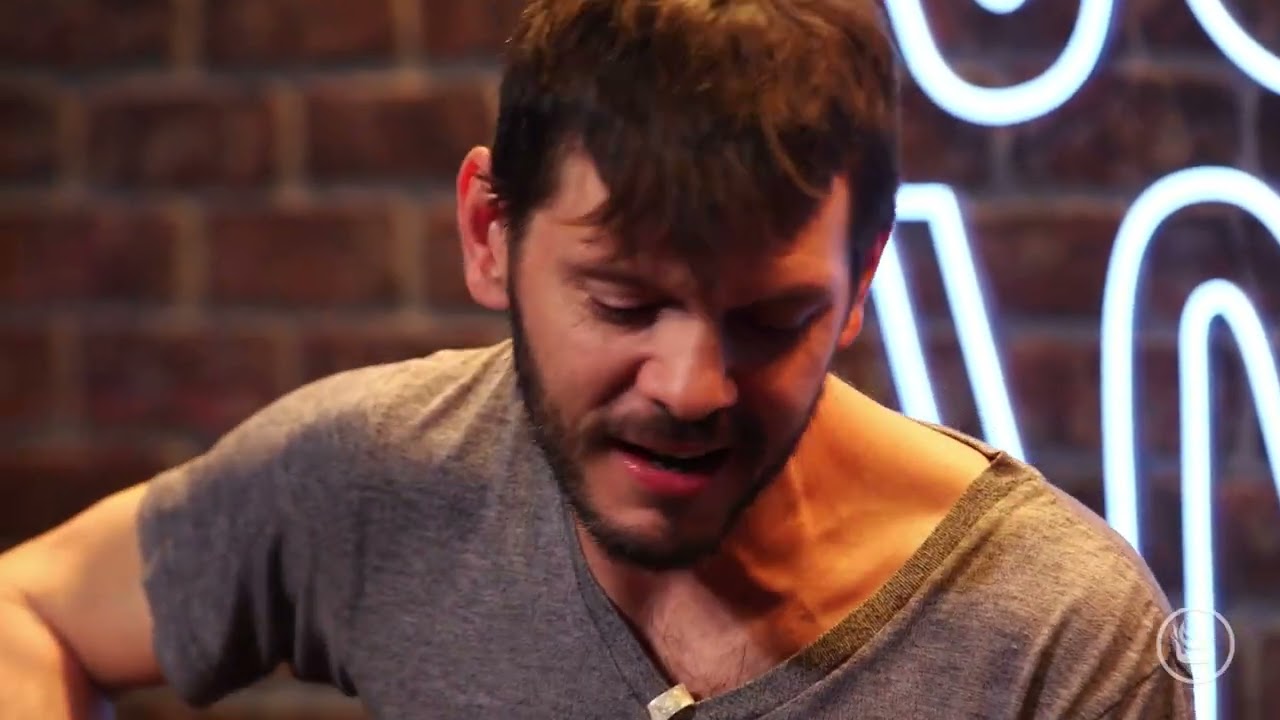 Maxwell Hughes Performs 