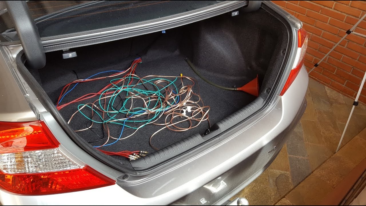 Honda Civic 2015 LXR 2.0 AT - Passagem dos Fios do Som