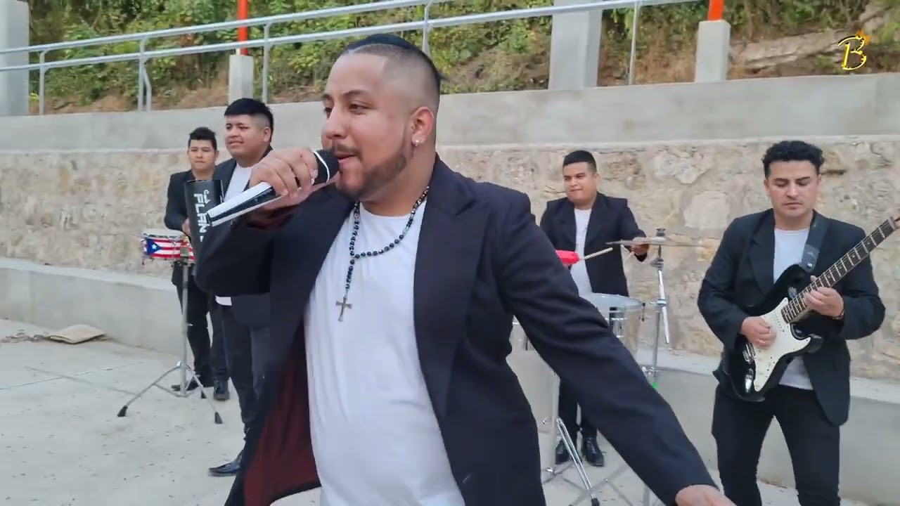 GRUPO PLAN B FT. HERNÁN ARIAS // CUANDO NECESITES AMOR