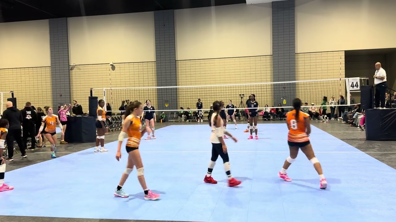 BAVA 14 Waves vs Paramount 14 Jasmine￼ 1/17/6