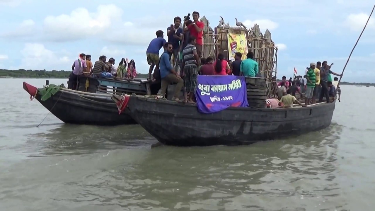 Durga Visarjan | Taki Durga Pratima Visarjan | Durga Idol Immersion At Ichamati River (Part 1 Of 3)