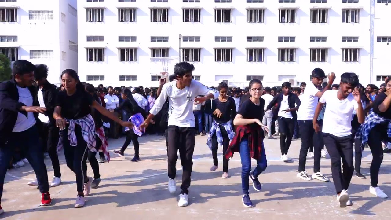 AARAMBH 2K23 FLASH MOB PART 2|| DEPARTMENT OF DS,AI &ML || QIS COLLEGE OF ENGINEERING AND TECHNOLOGY
