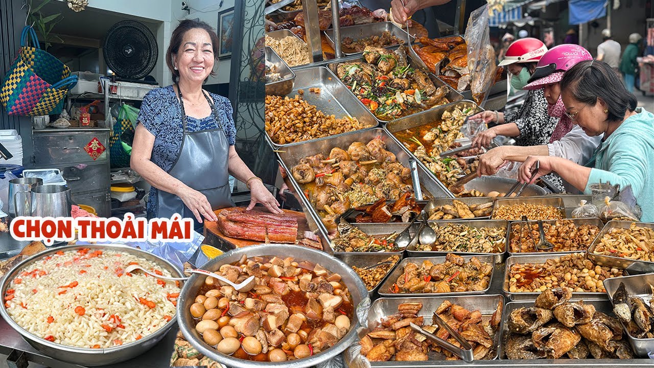 Hiếm thấy Quầy Thức Ăn Nấu Sẵn ẩn mình trong chợ bà con chen chân quẹo lựa 
