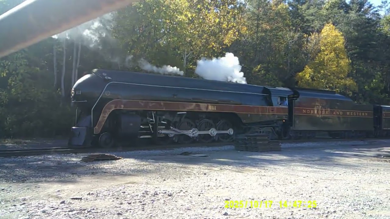 N&W 611 shoving west on the Goshen wye
