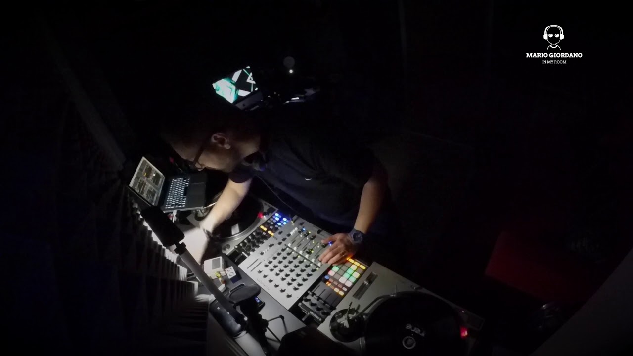 Mario Giordano - In My Room 11