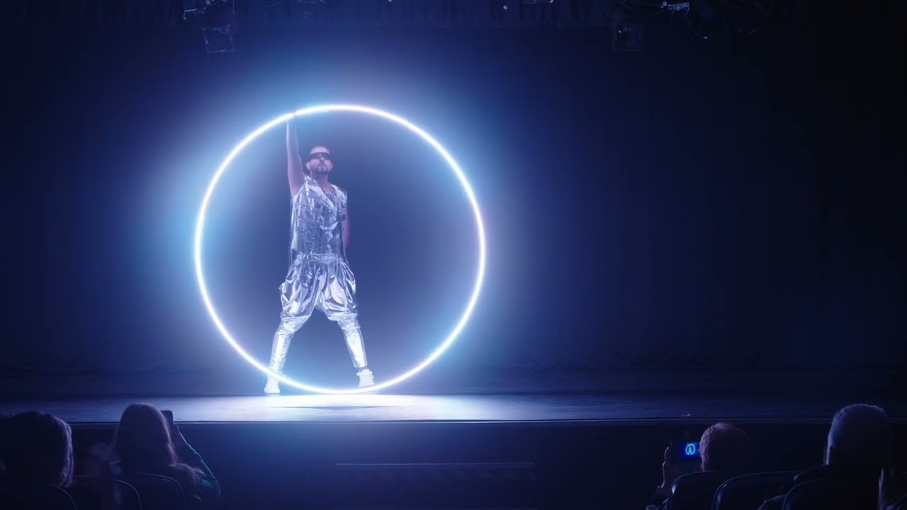 LIGHT AN MAGIC CIRCUS