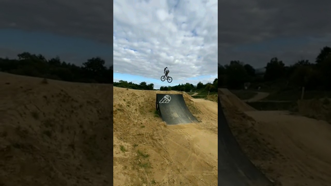 Phoenix Cycleworks Was Sick #blowup #dirtjumper #air #dirtjumps #mtb #mtblife #nsbike #views