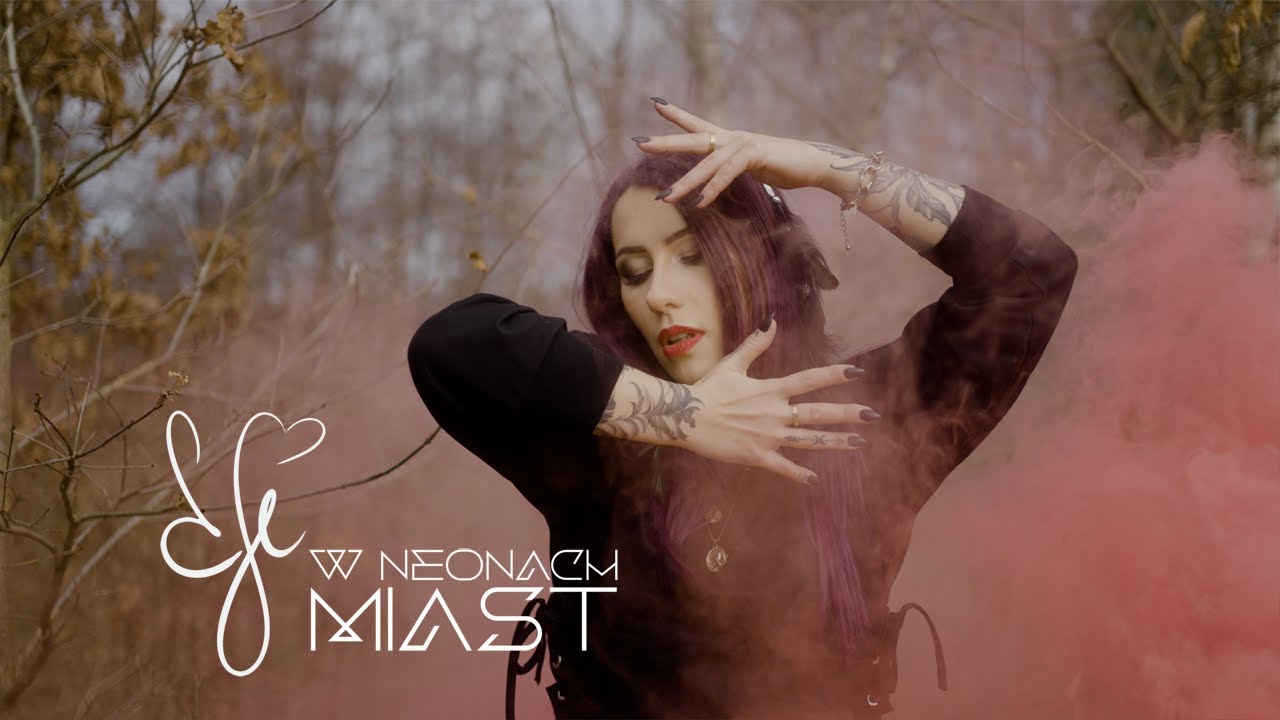 Efi &ndash; W Neonach Miast (OFFICIAL VIDEO)