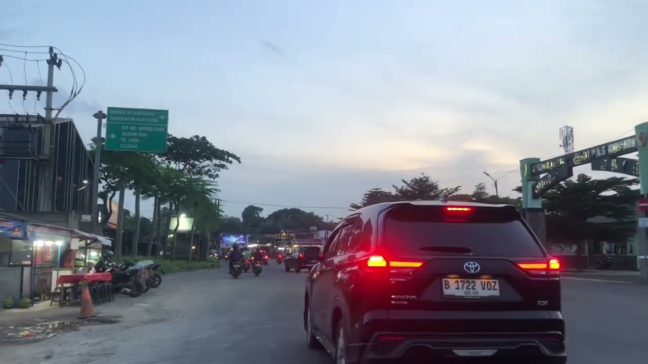 Suasana jalan sore dari P4kuJaya sampai Jelupang | Tangerang