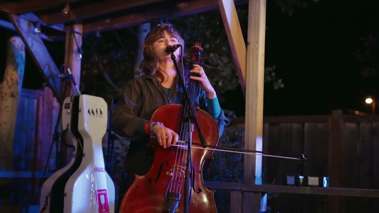 Big Richard (Live at Sisters Folk Festival)