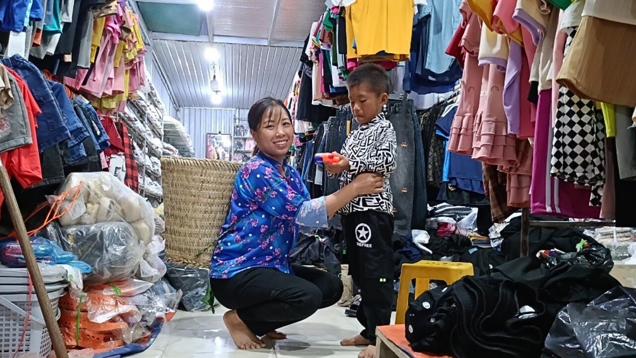 Купите новую рубашку для сироты - Жизнь 17-летней матери-одиночки - Ли Тьен Ка