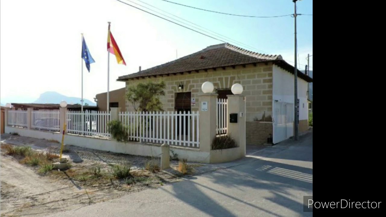 PISCINA EN CASA RURAL ORCELLIS (ORIHUELA) ALICANTE