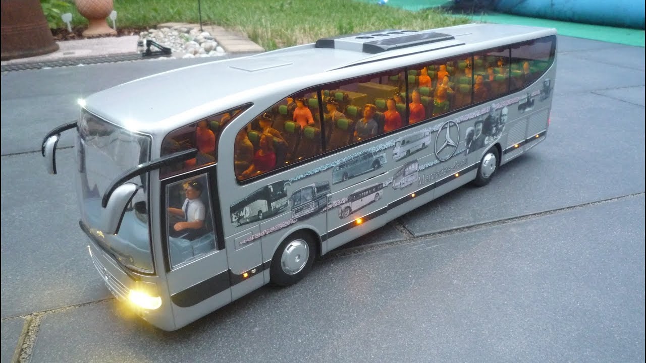 Dickie Travego Reisebus auf 2,4 GHz Fernsteuerung umgebaut