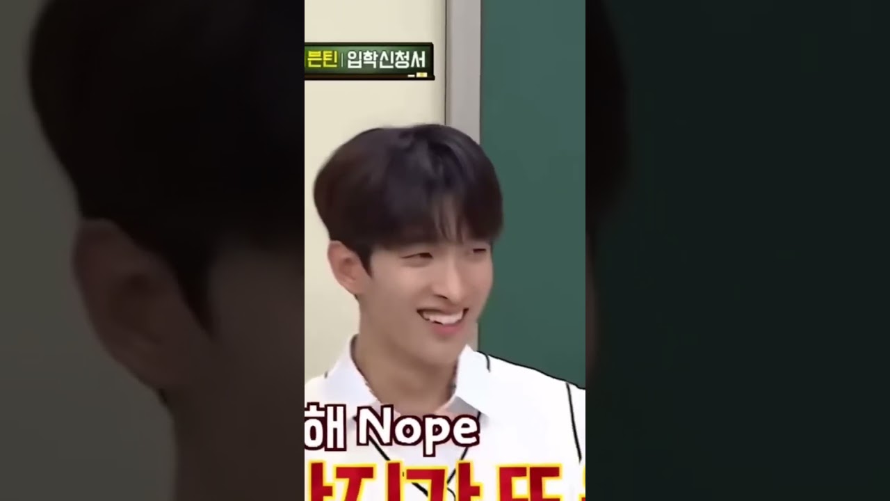 Jeonghan is just obsessed with Hyungwon 😅🤣😂🫣 Hyungwon is the definition of handsome 😅🤪😅😂🤣💎&hearts;️