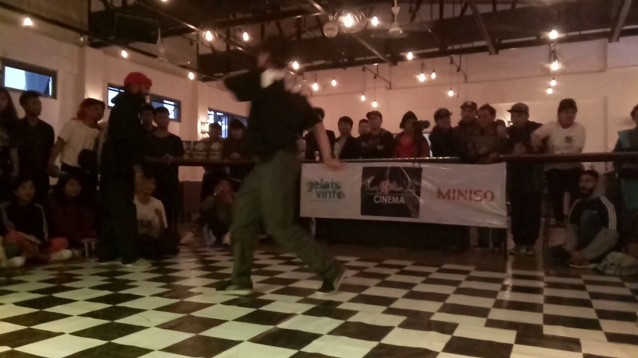 BBOY FUNKYMONKEY(FNS) VS BBOY ASH(SOUL CREW)#stayhome