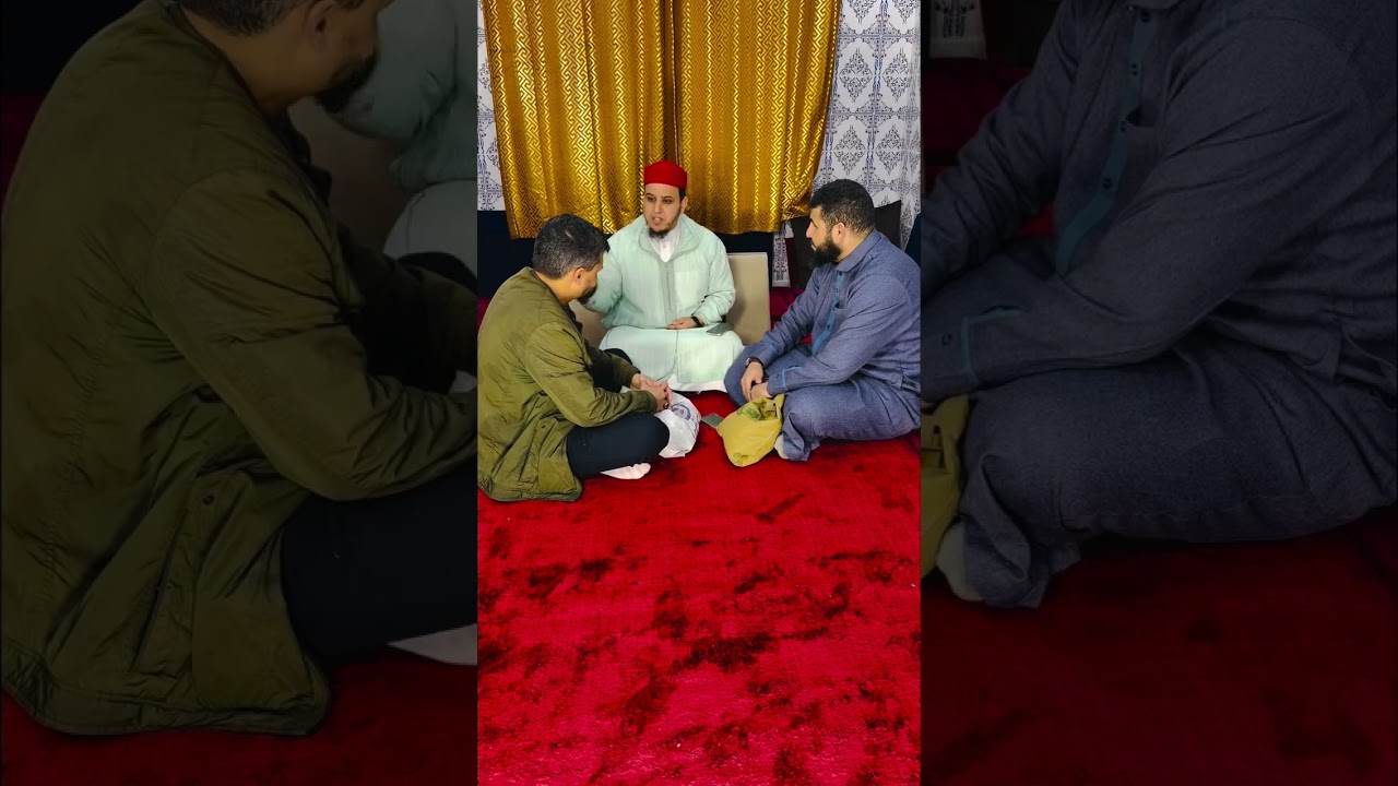 إذا اشْتريتَ مَلابِس العيد لأَولاَدِك وزوجَتِك فلاَ تنس من كَانَا يُلبسَانِك كل صباحِ عيد ❤️❤️