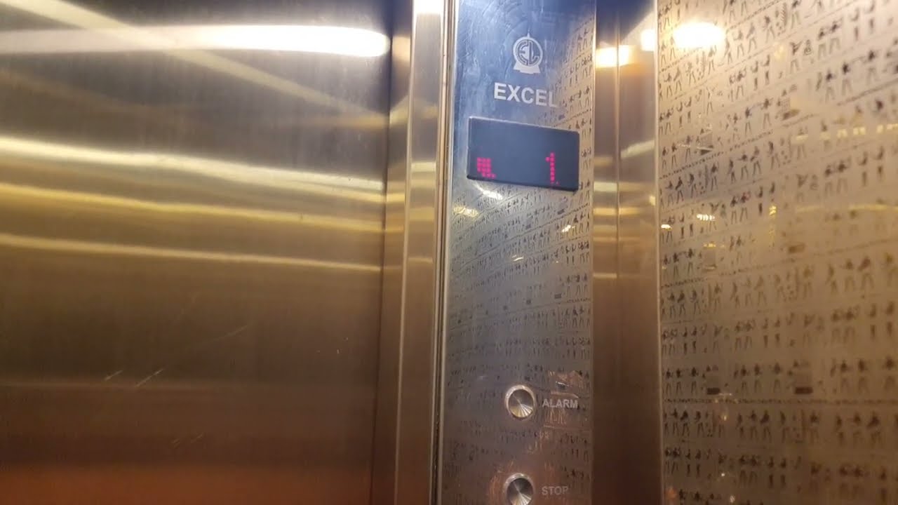 [20th BDAY] Beautiful Excel (generic) traction elevator at Ravine Hotel in Panchgani, MH