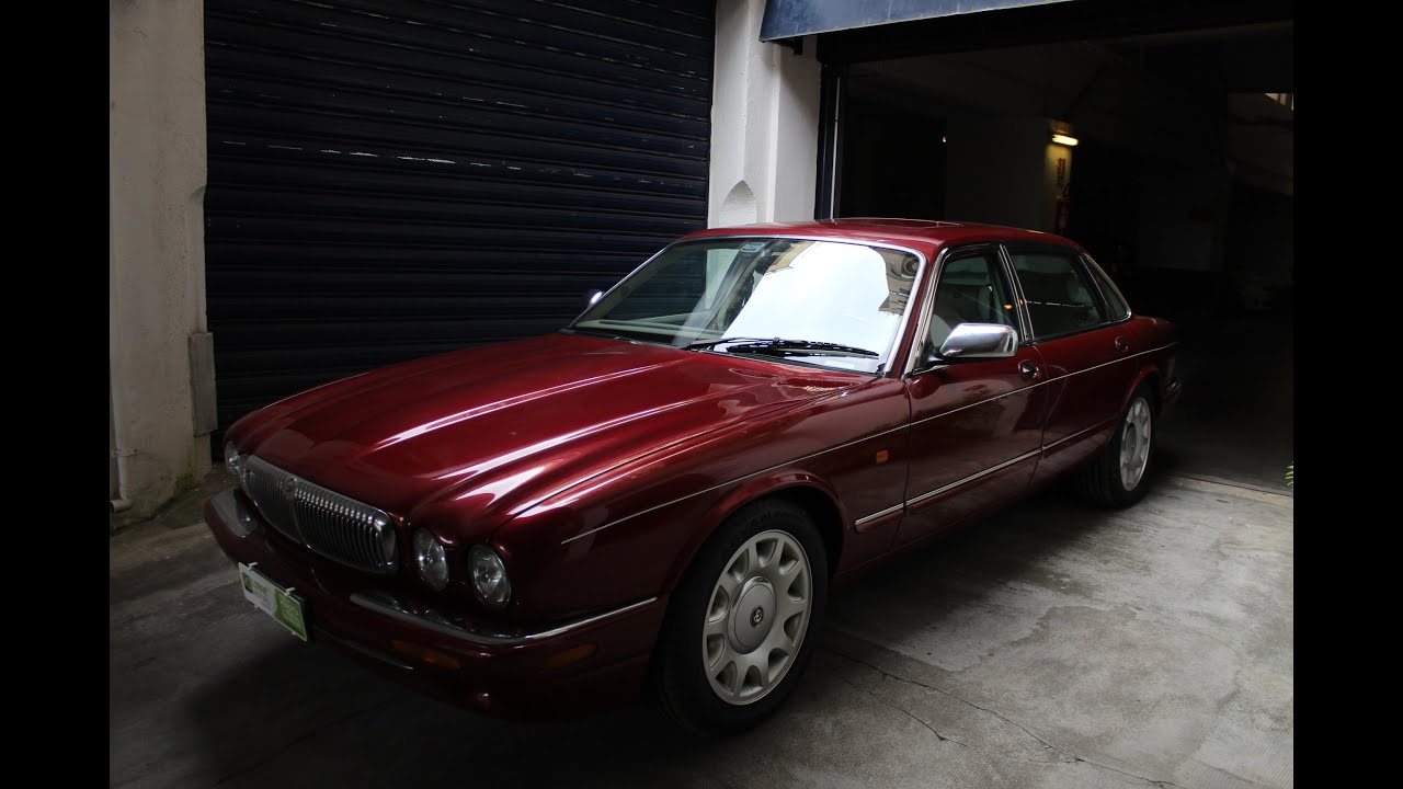 Jaguar XJ Daimler X308 Super V8, passo lungo, interni in pelle, radica