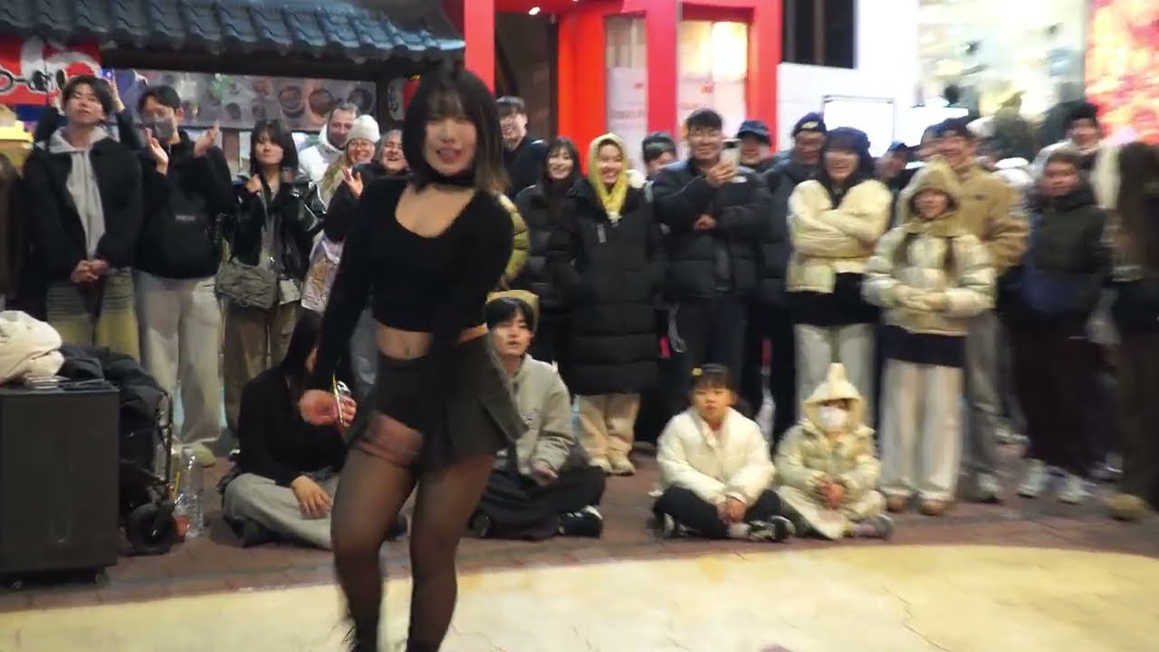 260307 비아워 크루 (BEOUR_CREW) 여 듀엣 공연 + 고정캠 영상 20. Abracadabra (아브라카다브라)