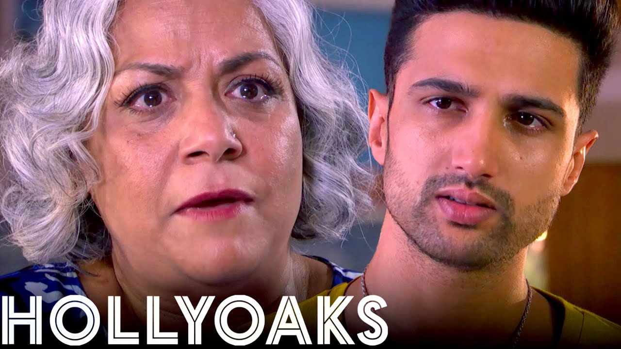 Mother And Son Memories | Hollyoaks