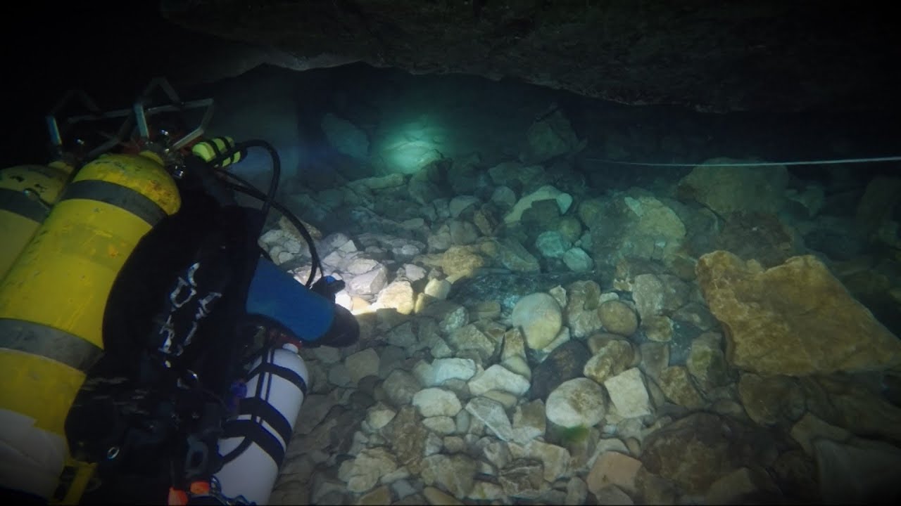 Plongée souterraine au goul de la Tannerie (Ardèche)
