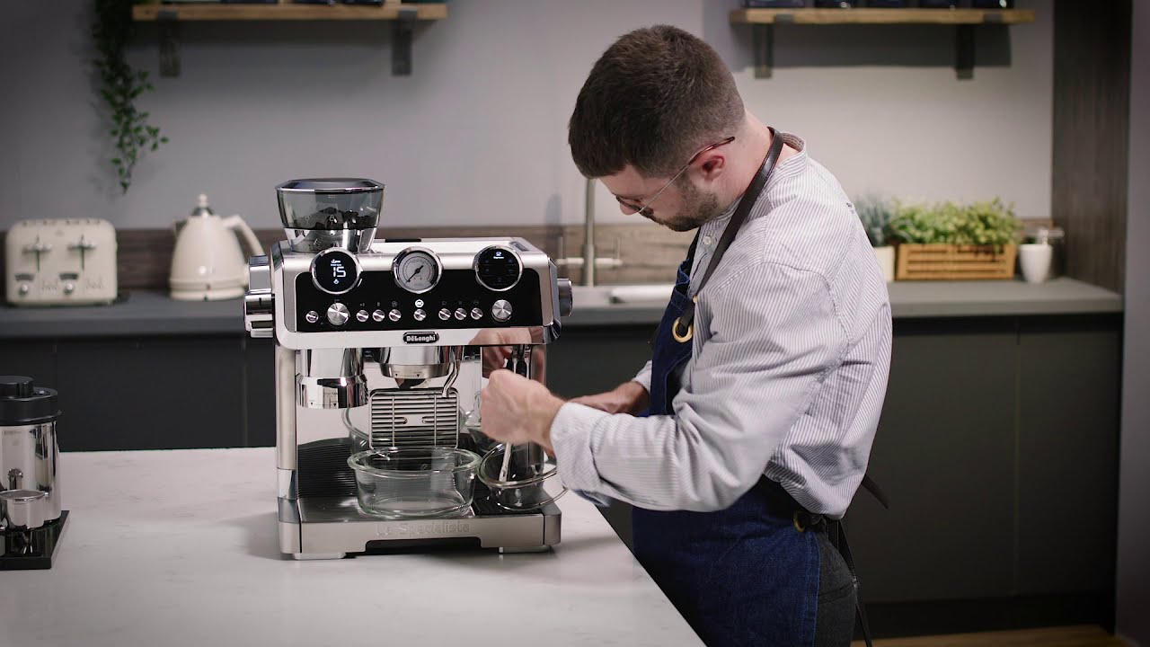 La Specialista Maestro | How to descale your coffee machine