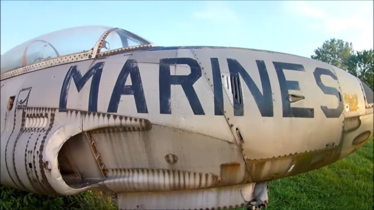 T-33 JET ✈️ AIRPLANE in Backyard located in City of Hobart, Indiana