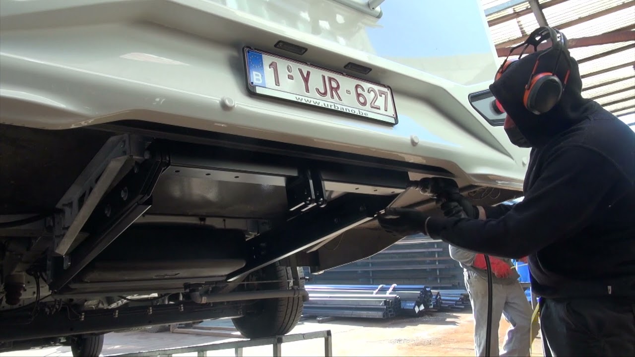 #Vlog 6# trekhaak onder camper