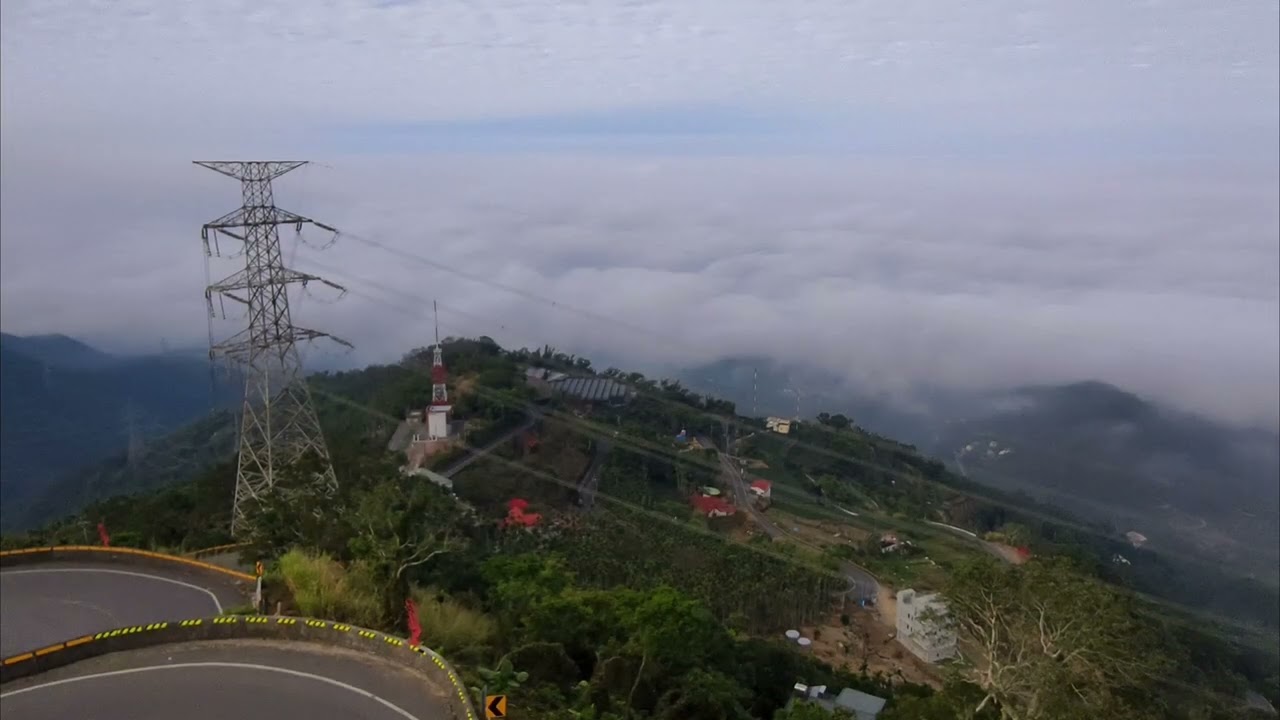梅山36彎雲海車軌手機縮時1150126