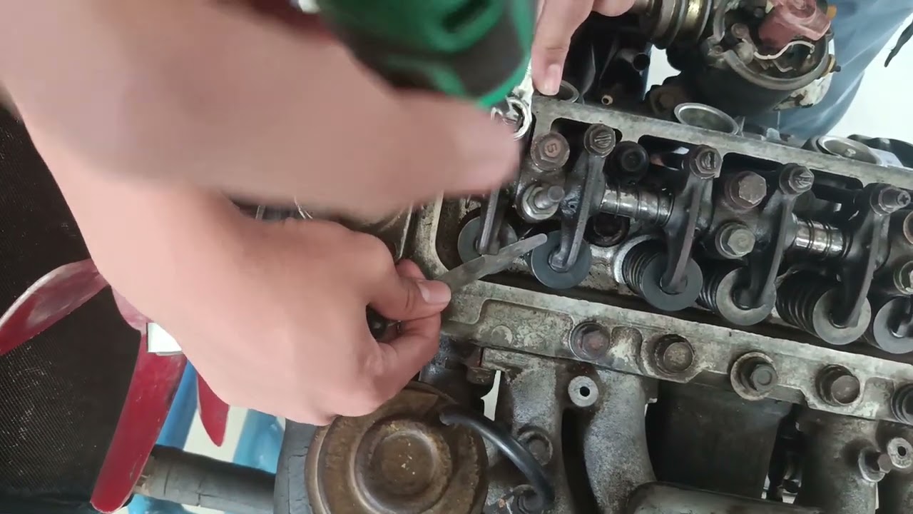 CARA MENYETEL CELAH KATUP/KLEP PADA MOBIL KIJANG