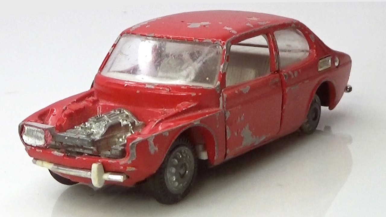 Saab 99. Odbudowa niekompletnego modelu odlewanego firmy Tekno Dania.