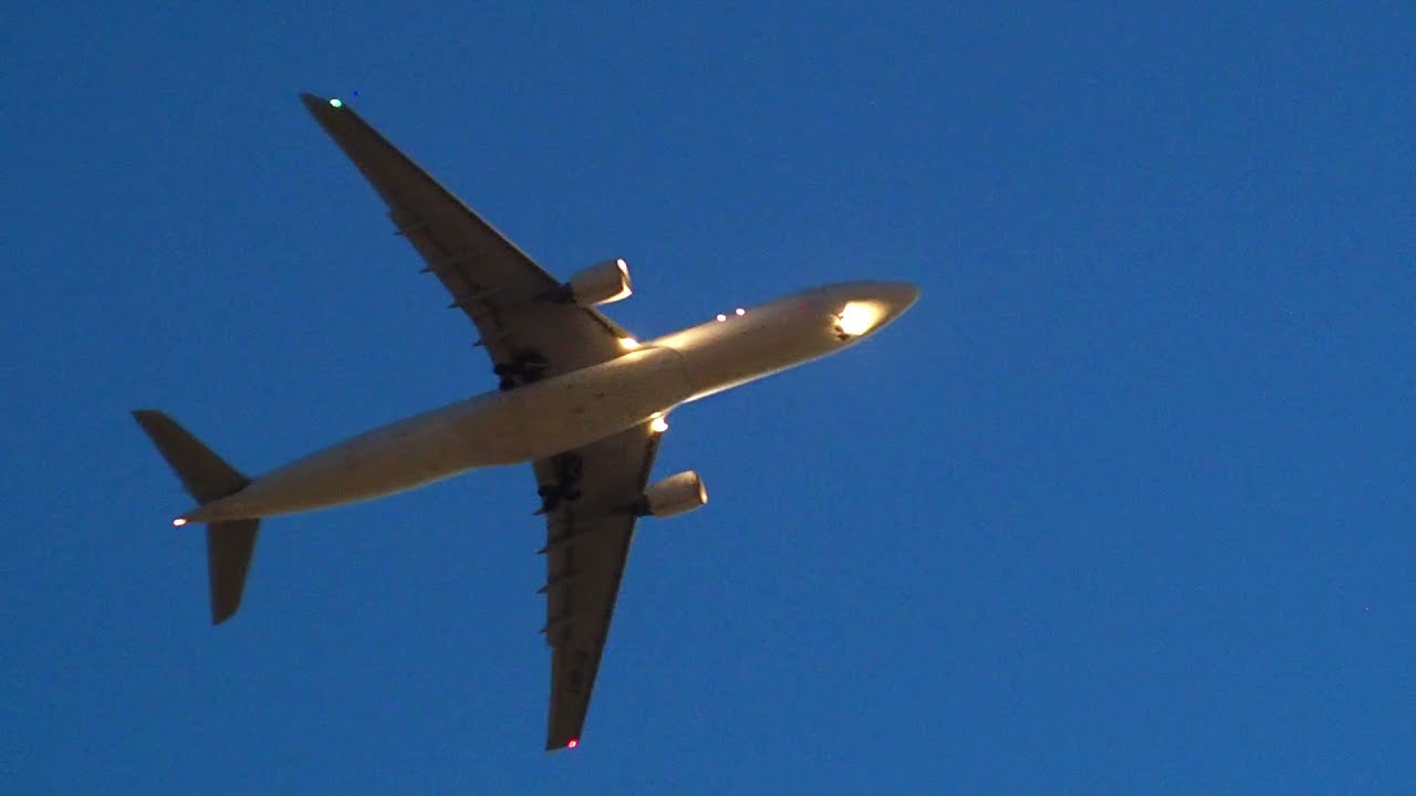 Inbound aviation traffic to Vnukovo Int'l Airport (VKO/UUWW) evening  26.10.2021