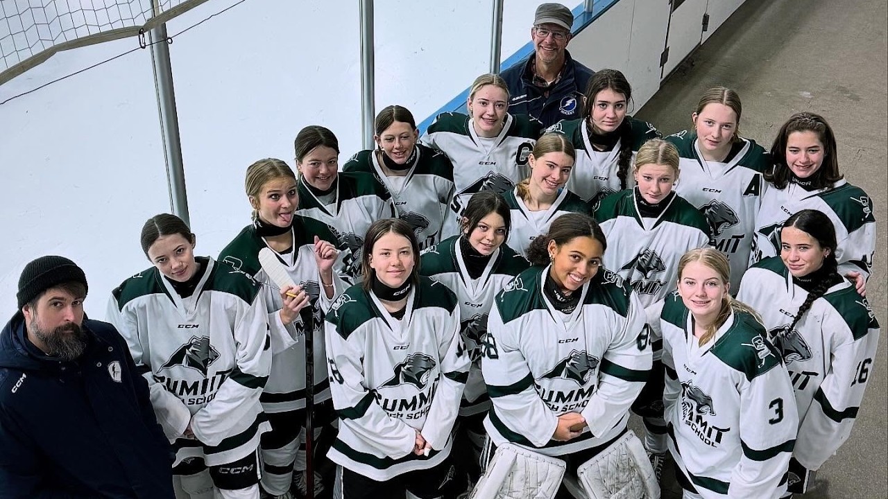Summit girls hockey is bigger and better than ever heading into state playoffs... on Krystal 93