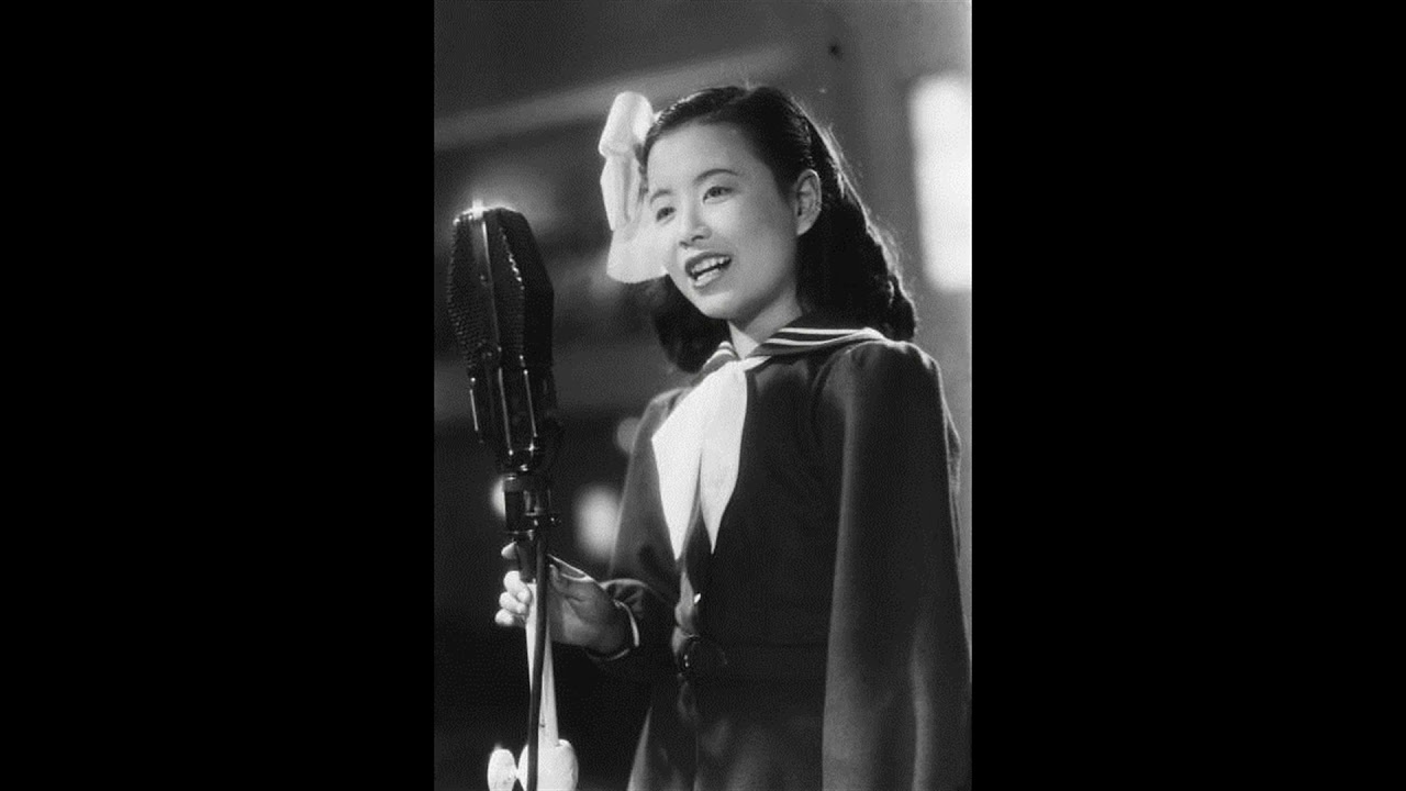 美空ひばり - リンゴ追分 (1952)