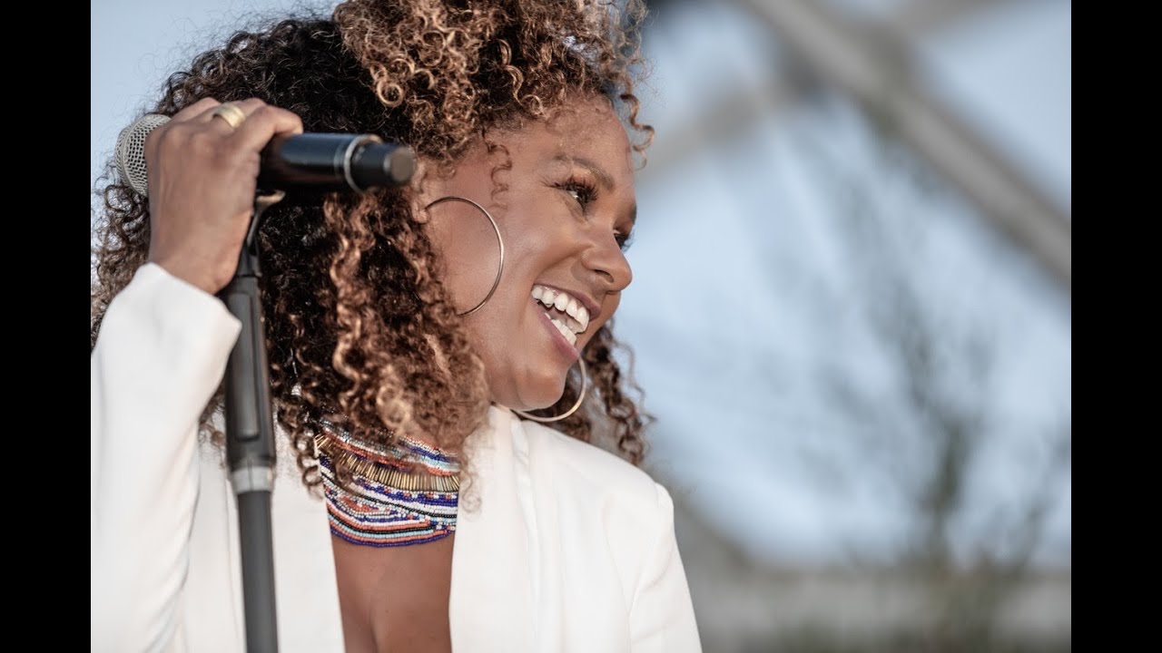 MAX AND FRIENDS feat. the incredible Nathalie Dorra with 