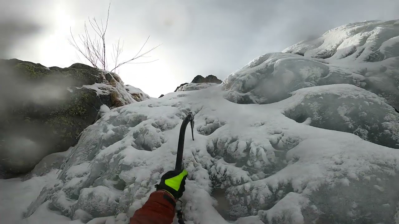 Escalada en Hielo en Peña Negra de Becedas y Esquí en La Covatilla