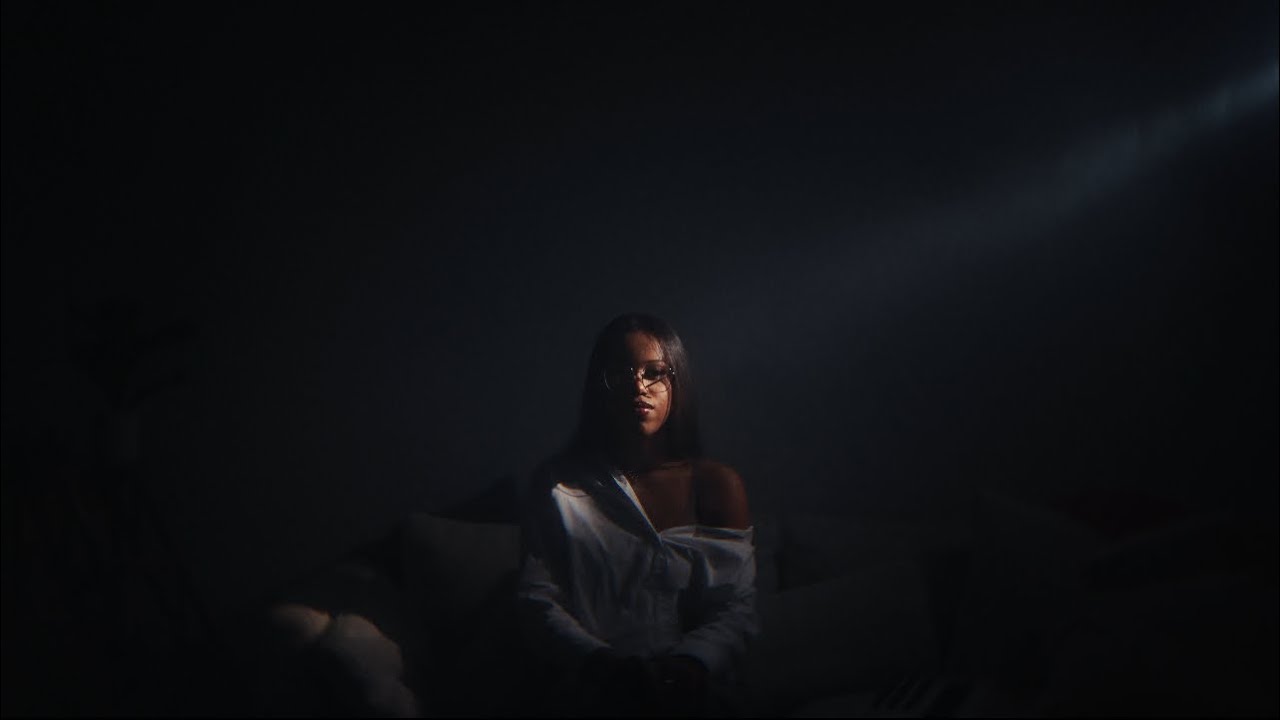  Eve-Rose - Gen&egrave;se (Visualizer) 