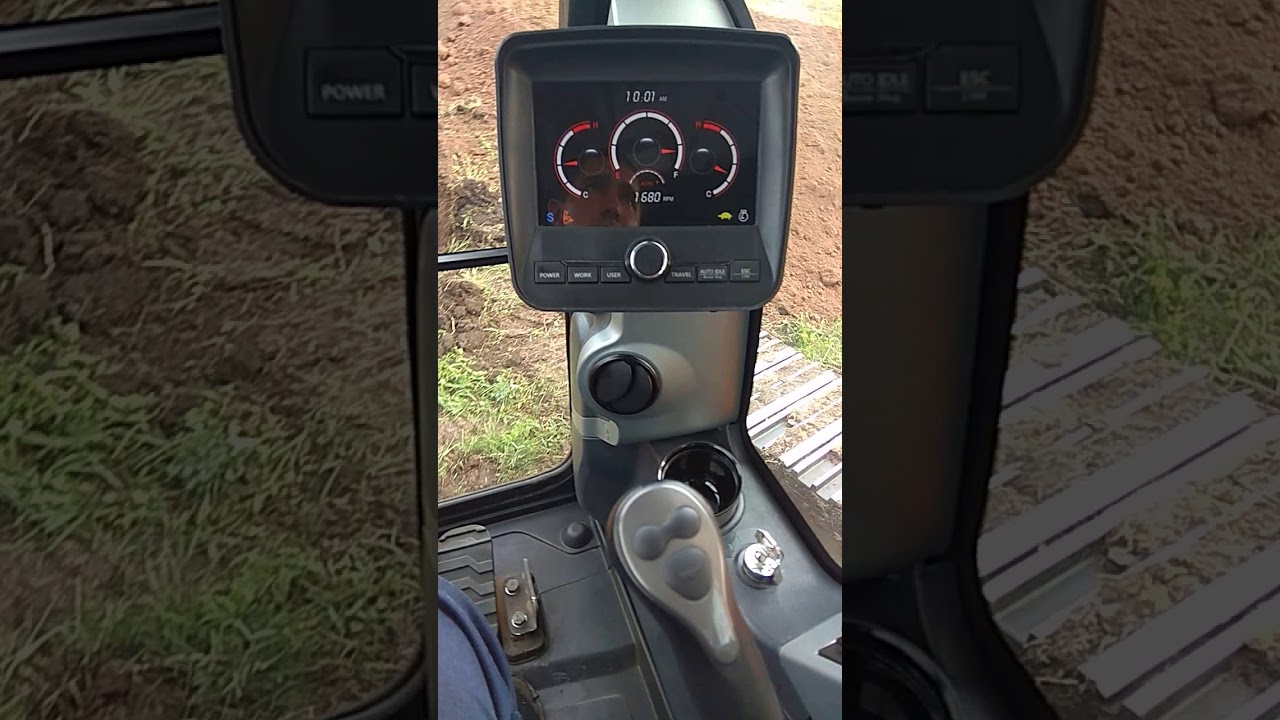 Как копать траншею на гусеничном экскаваторе/быстро и ровно на Hyundai 210