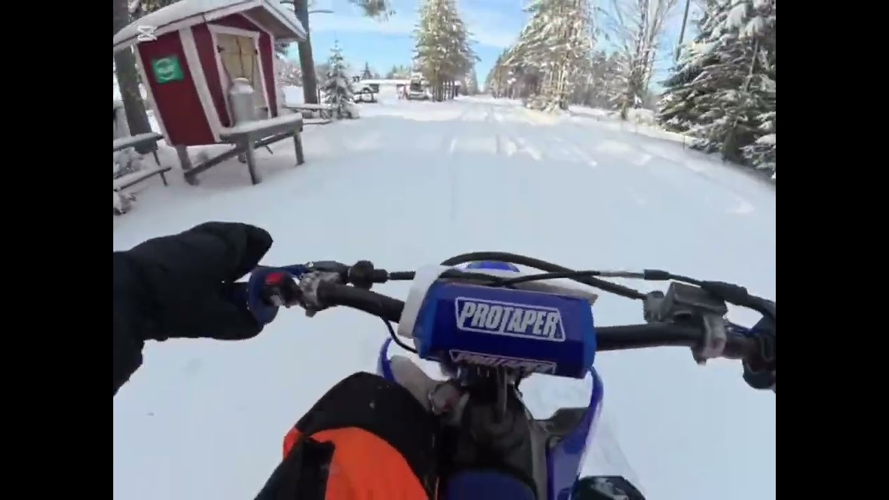 Yamaha yz 65 winter riding in the dark