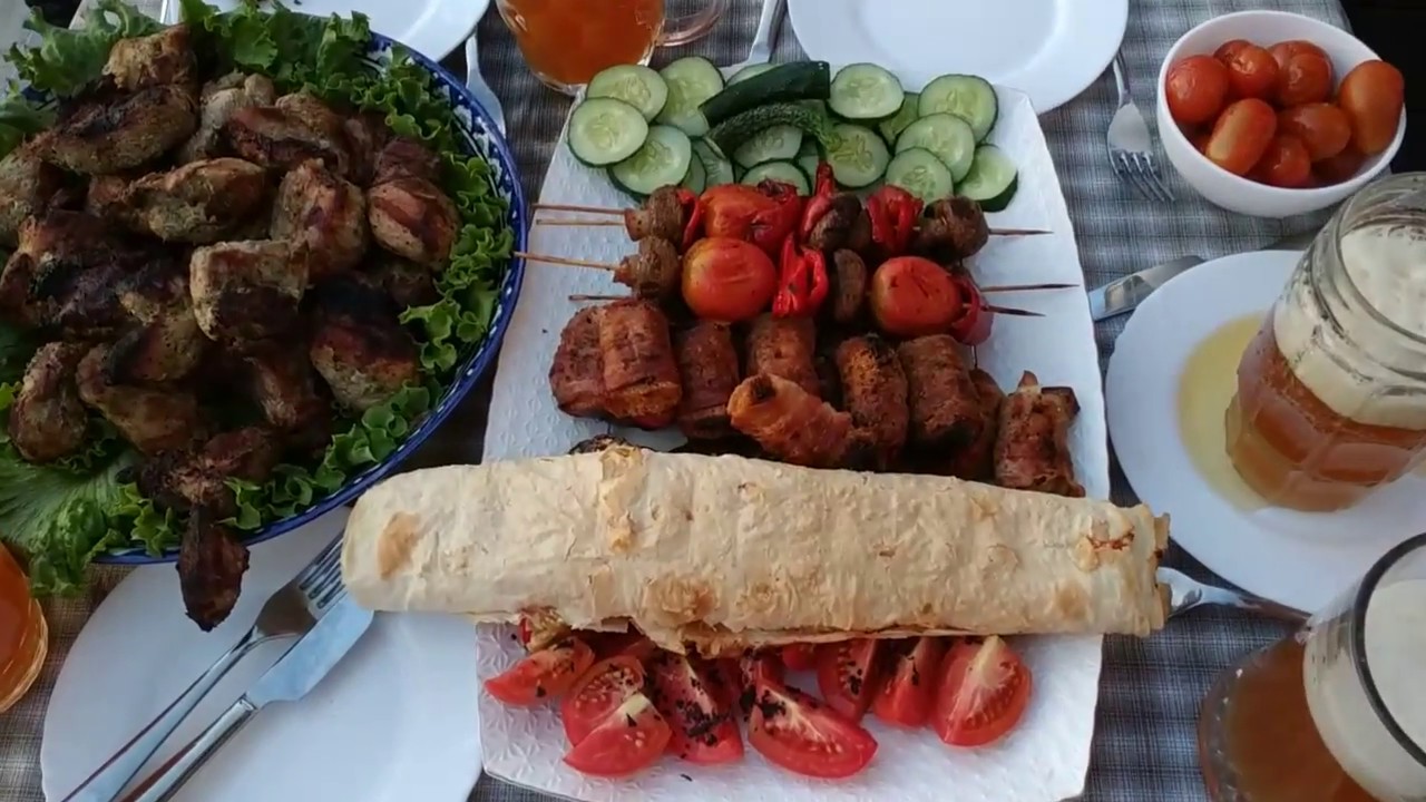 Блюда на мангале. Жилой дом в городе Лиски Воронежская область. Преимущества своего двора. Часть 1.