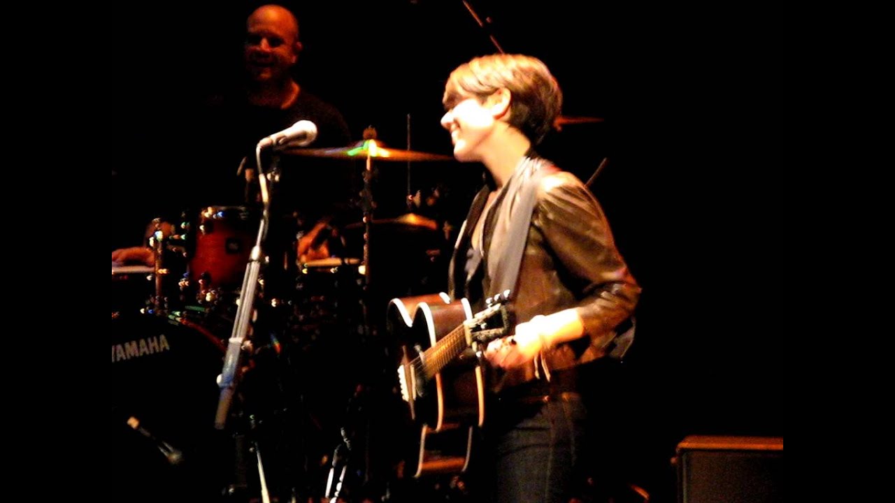 7/20 Tegan & Sara - Night Watch (New Ver.) + Sara Ruins Male Bonding @ Grand Theatre, Calgary, AB