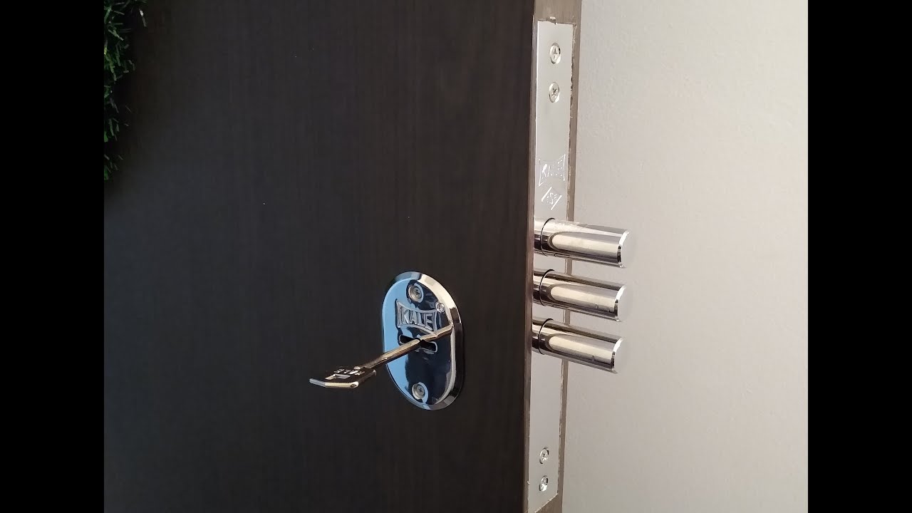 Cerradura De Alta Seguridad Con Cuatro Giros & Plaqueta Anti-Taladro / Llaves Doppia Mappa.