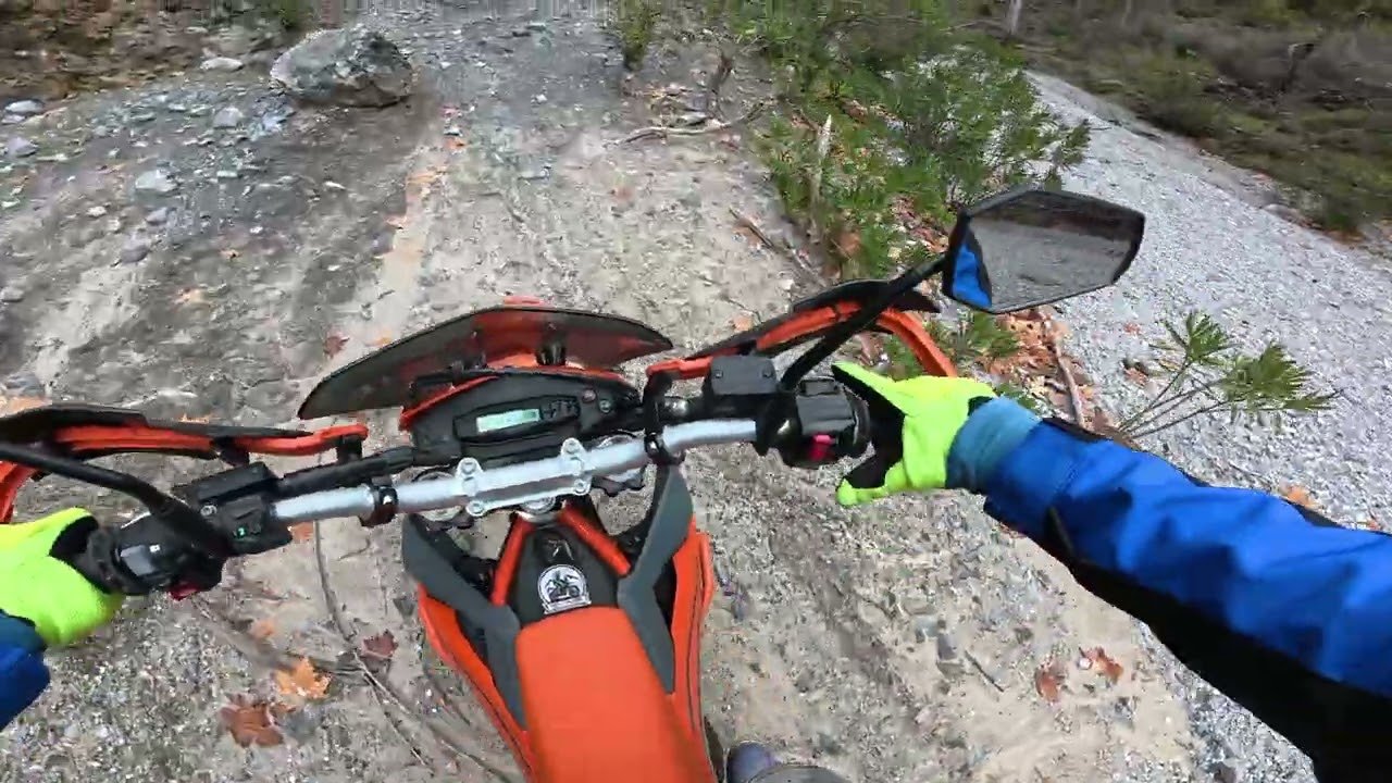 Gnarly dried-up riverbed on the KTM 690 — technical sections & some fun in the rocks #love4ride