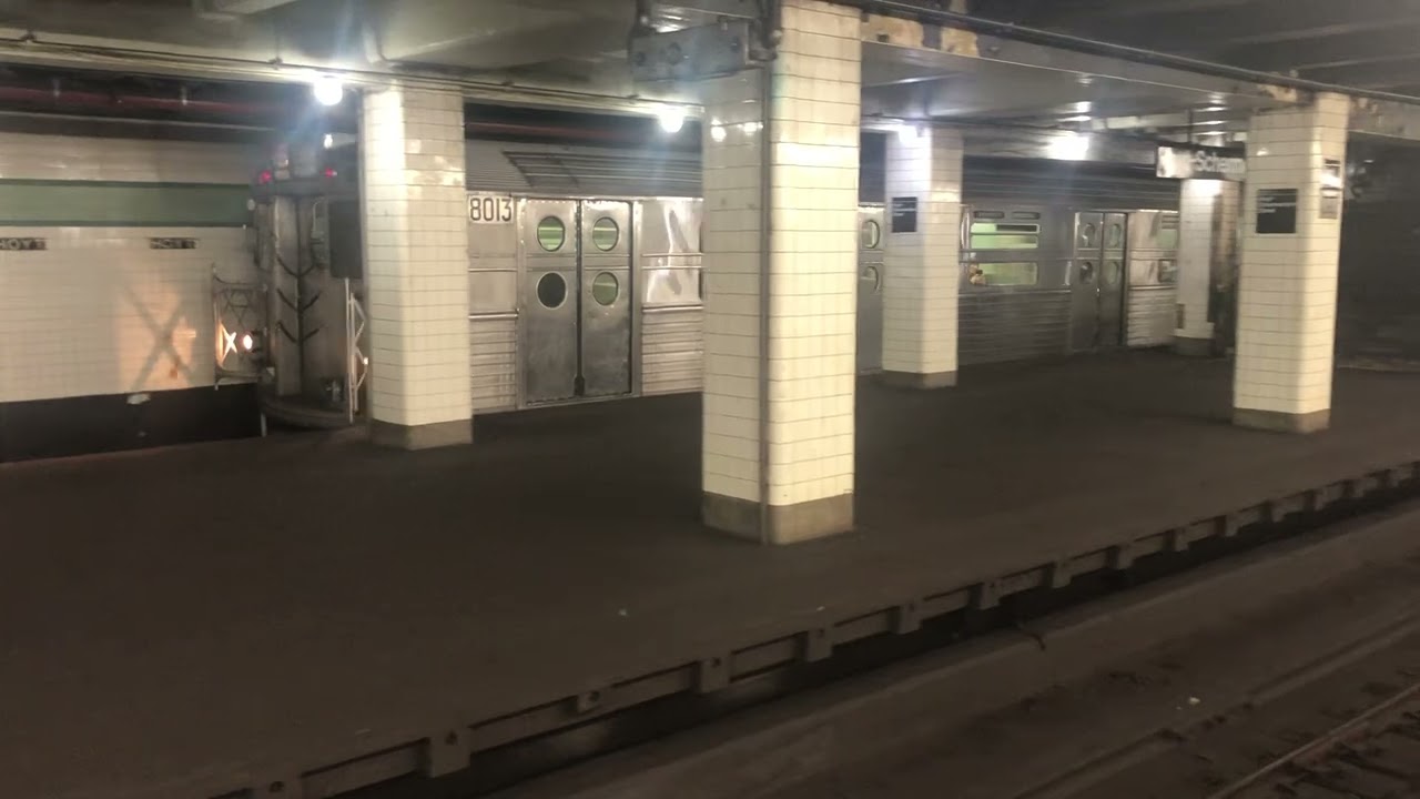 NYTM Shuttle Arriving at Hoyt Schemerhorn Run 3 (05/05/24)
