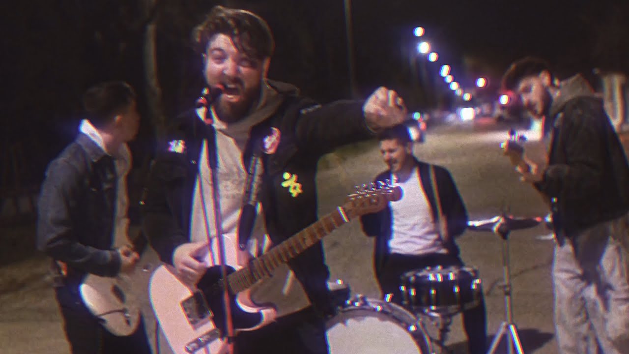 KIRAZ - Toda La Noche En La Calle (Videoclip Oficial)